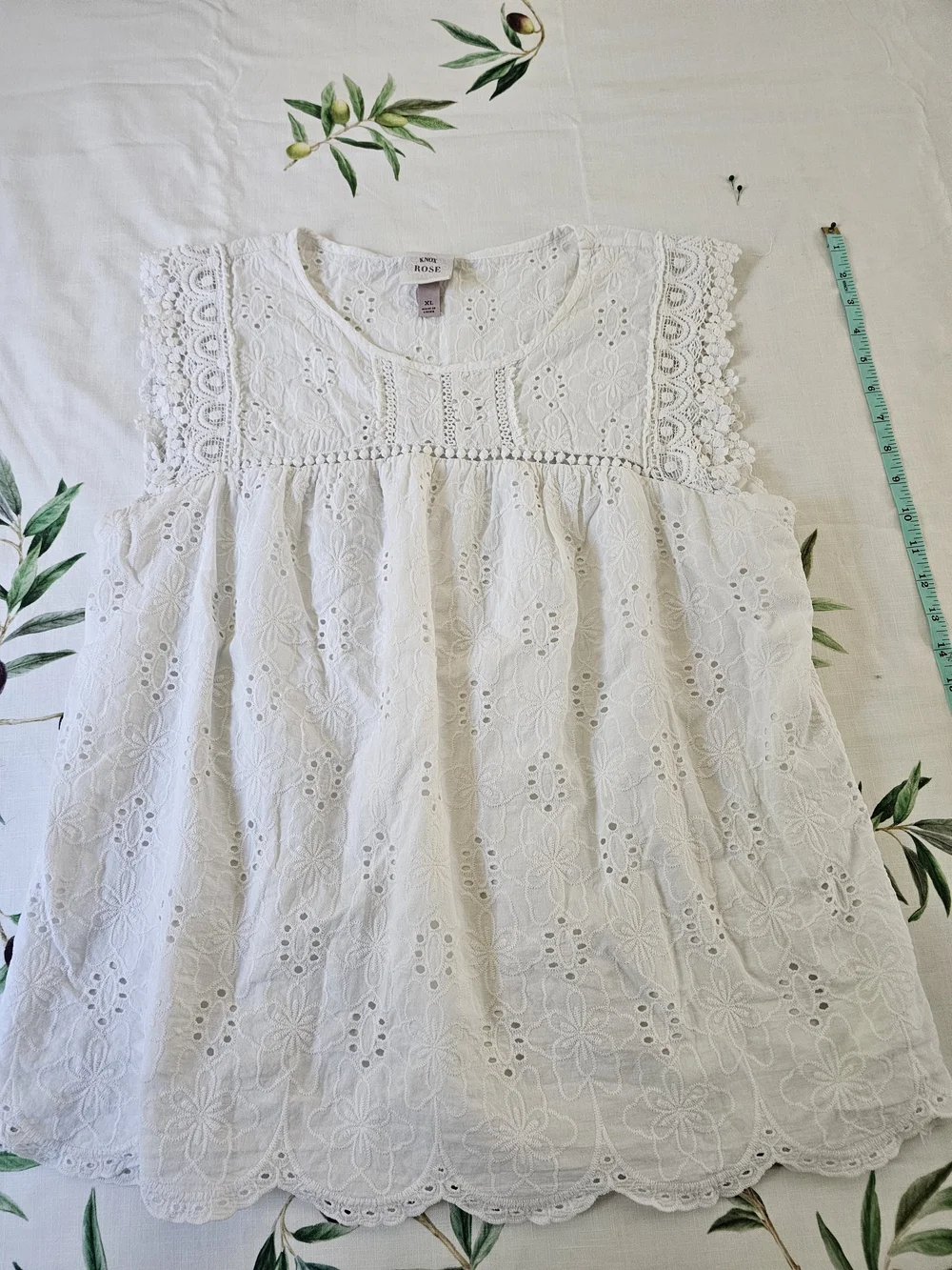Knox Rose White Eyelet Lace Sleeveless Top Xl